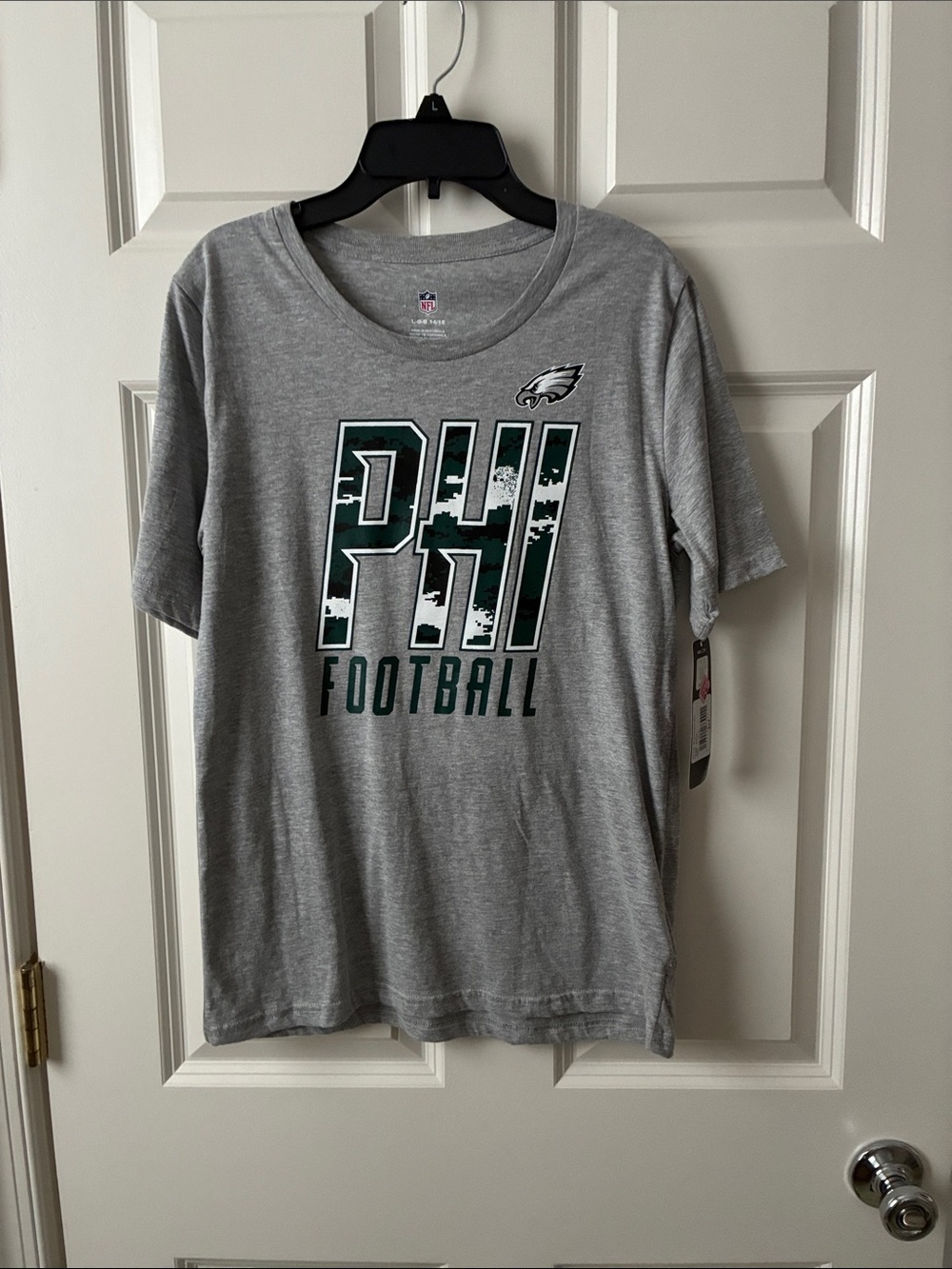 Eagles NFL tee shirt